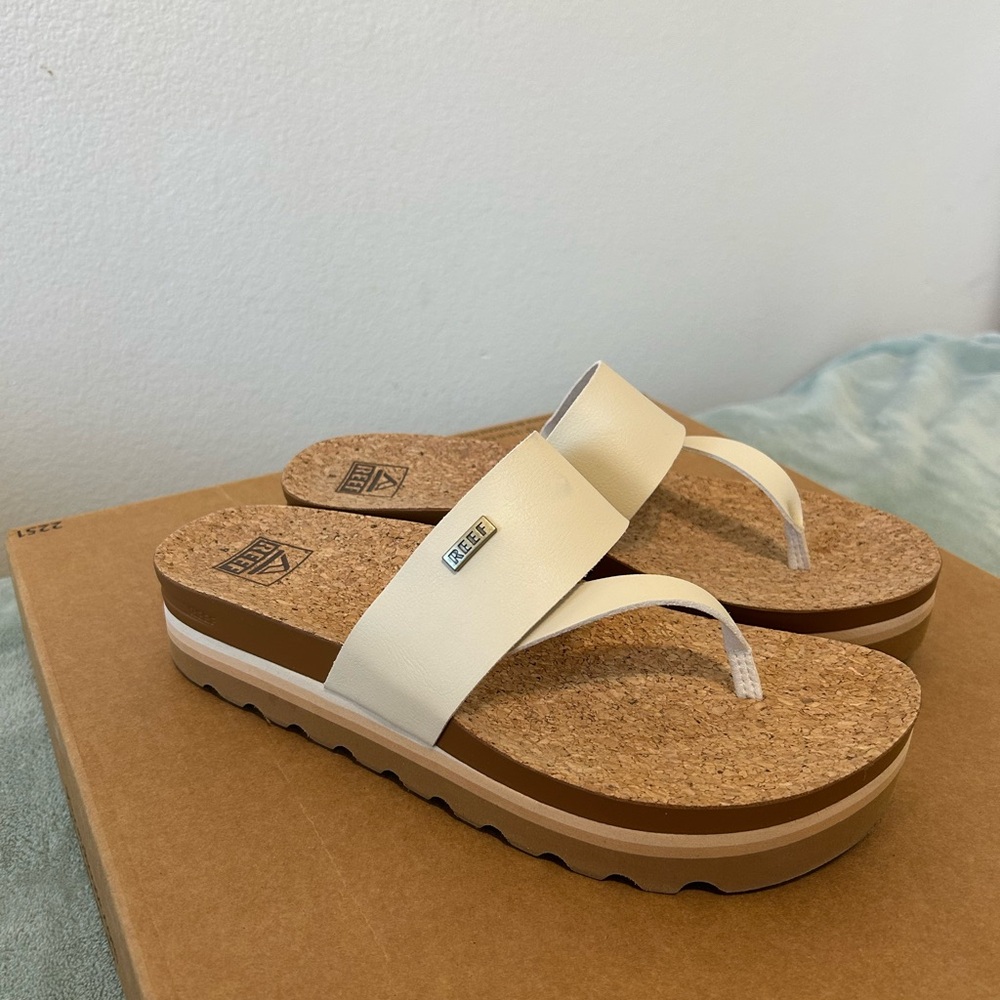 Reef Women's Cushion Sol Hi Sandal size 9